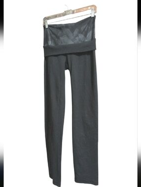 Lululemon Yoga Pants Women’s Small Black Fold Over Waist Flare Leg Athletic